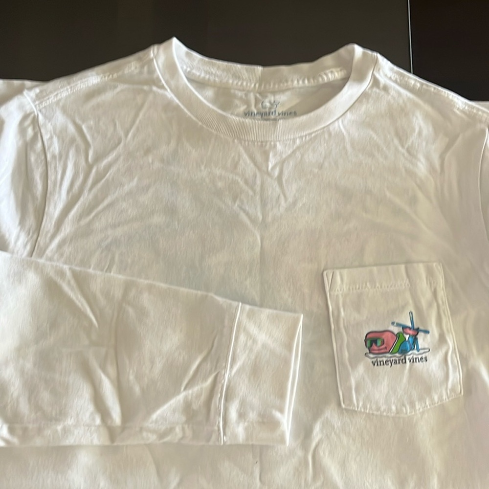 Vineyard Vines med boys. Light blue. 
Good condition no stains no rips.

￼